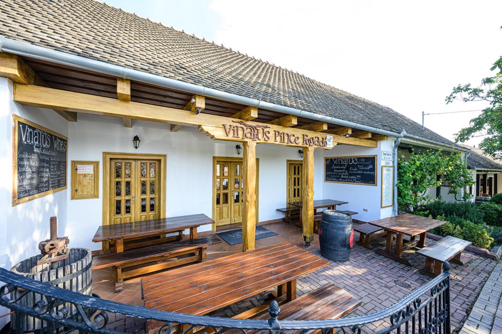 Vinatus Pince Hotel Villany Exterior photo