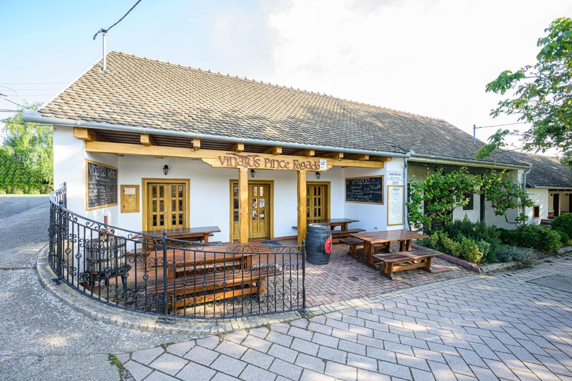 Vinatus Pince Hotel Villany Exterior photo
